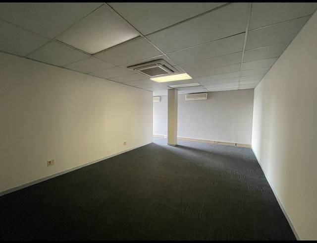 283M² OFFICE TO LET IN BARTLETT